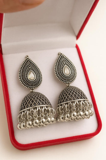 Retro Ethnic Classic Silver Color Small Bag Shaped Drop Earrings Women’s Pendant Exaggerated Bell Tassel Earrings