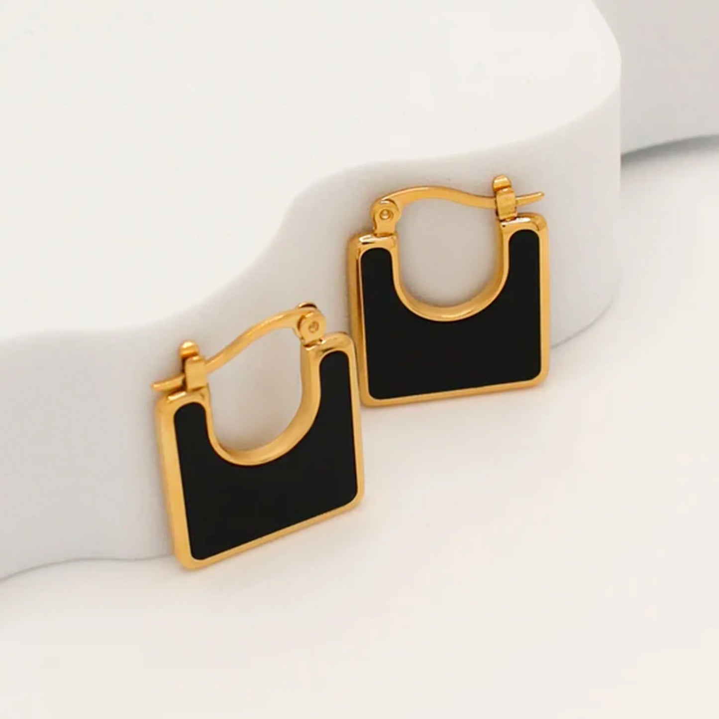 Black & White Hues – Anti Tarnish Earrings